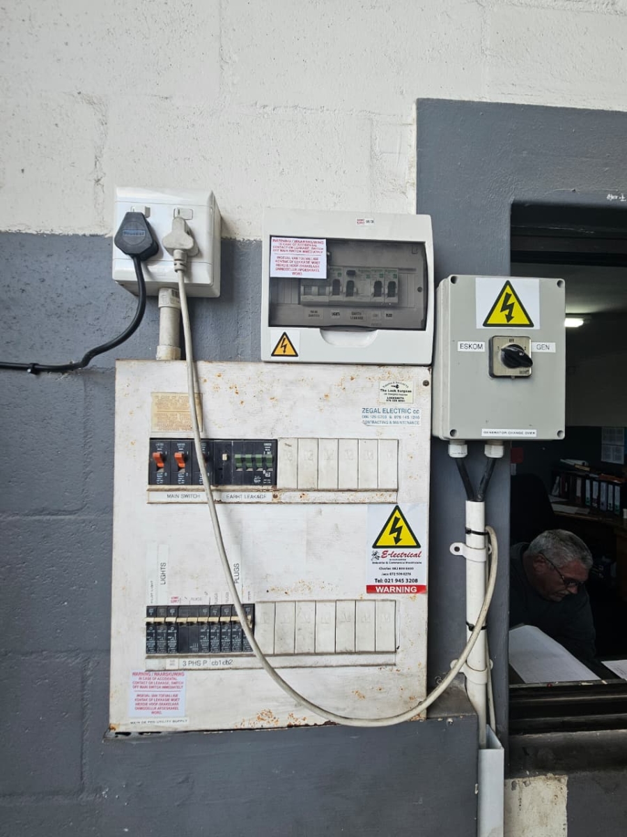 To Let Commercial Property for Rent in Stikland Industrial Western Cape